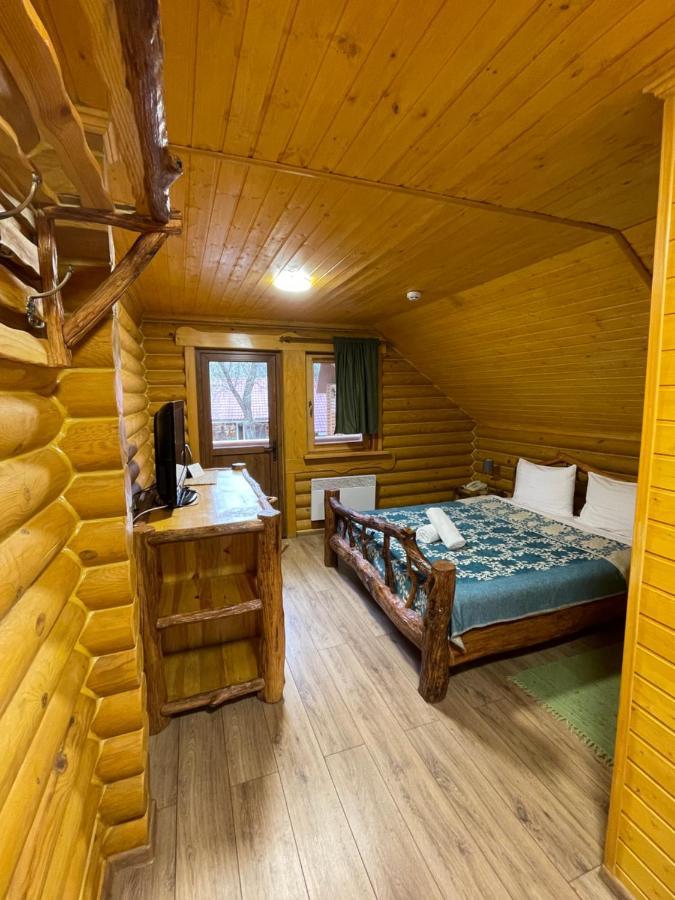 Sky Land Camping & Resort Cricova Exterior foto