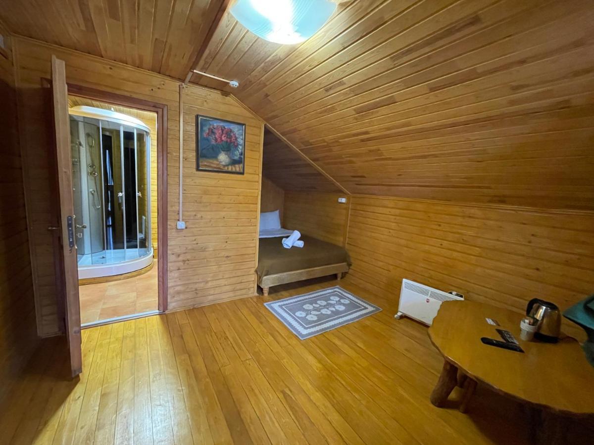 Sky Land Camping & Resort Cricova Exterior foto
